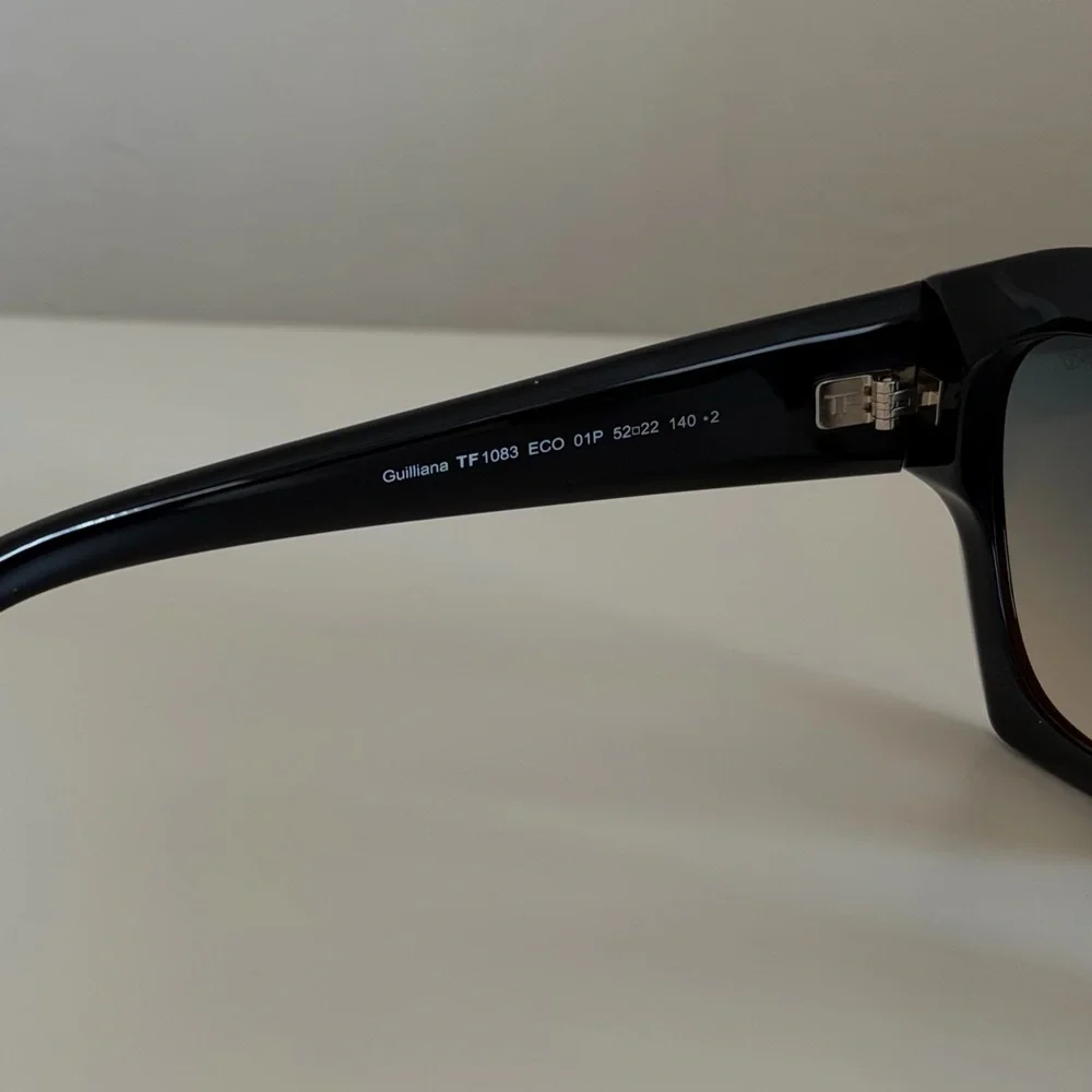 Tom Ford  Guilliana Sunglasses Black Blue lense - Picture 7 of 12